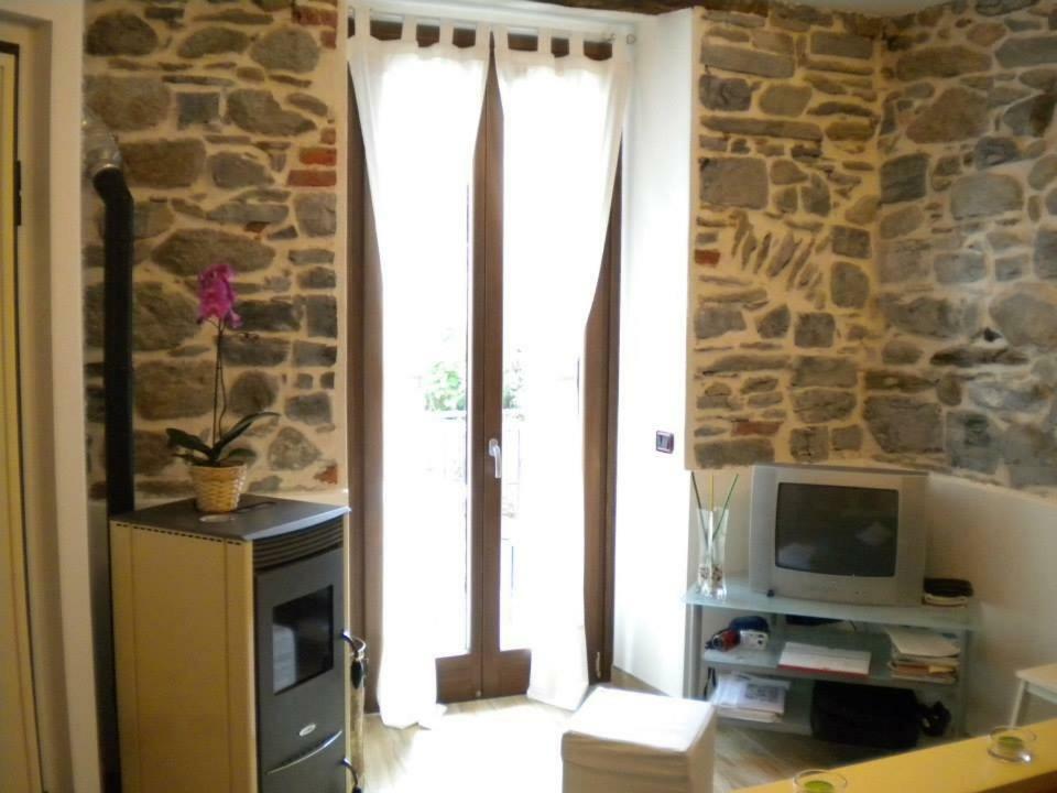 Il Nido Apartment Rezzonico Luaran gambar