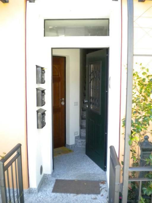 Il Nido Apartment Rezzonico Luaran gambar
